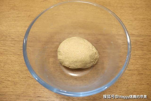 用全麦粉做的兔子馒头萌翻了!一次发酵又暄又软,口感都觉细腻了