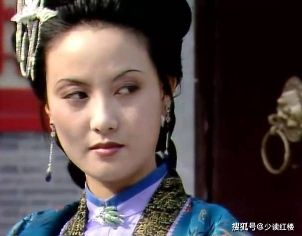 王熙凤协理宁国府的背后,潜藏着汹涌的暗流,以及她的命运悲剧