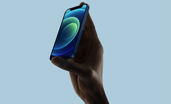 iPhone12mini对比iPhone12,2个优势值得一提,但有一个致命缺点