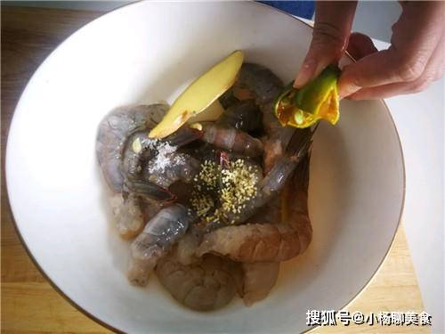 此菜饭店卖88元两只,在家做35元能吃一斤,是宴客的首选菜,有面