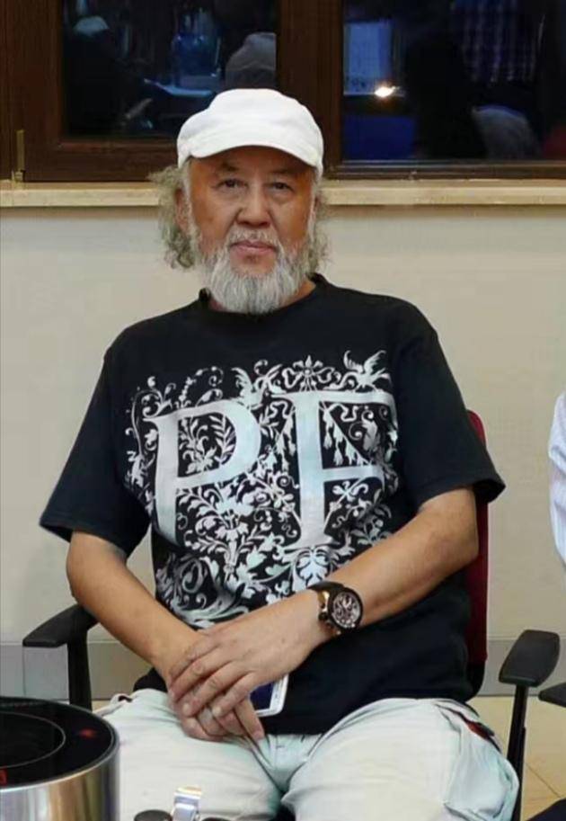 “唯真唯诚 方能动人”——广廷渤的超现实油画之美