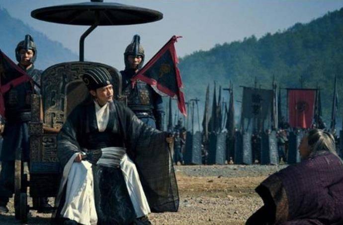 司马懿评价诸葛亮“天下奇才”,其实前面还有一句,让人背后发凉