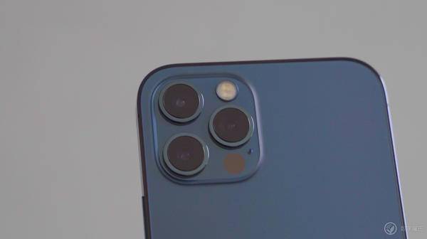 iPhone 12 与 iPhone 12 Pro 初体验