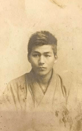 这位日本国宝级艺术家告诉你:不受名利影响的人生有多惬意!