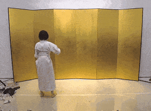 狂野少女”绘画堪比毕加索,8亿人看她作画,作品震惊整个国际画坛