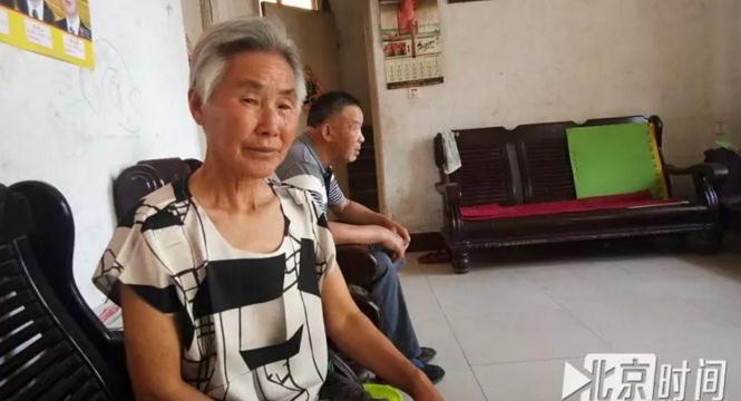 河北一男子疑被女生顶替上学:不然我也许是科级干部