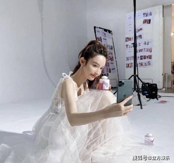 张大奕被手撕后继续高调,蒋凡疑回归家庭,董花花的大结局太完美