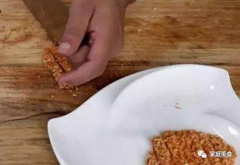 炸猪排的家常做法,做法简单又香又脆,上桌全家人抢着吃
