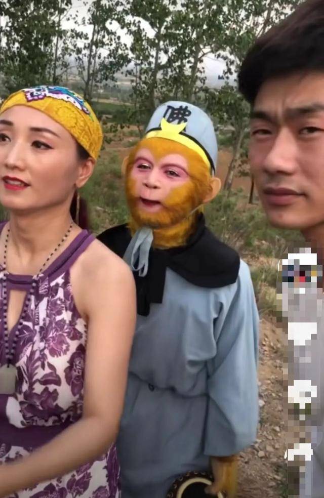 土豪网红筹钱重拍《西游记》,孙悟空和六小龄童神似,原版重现
