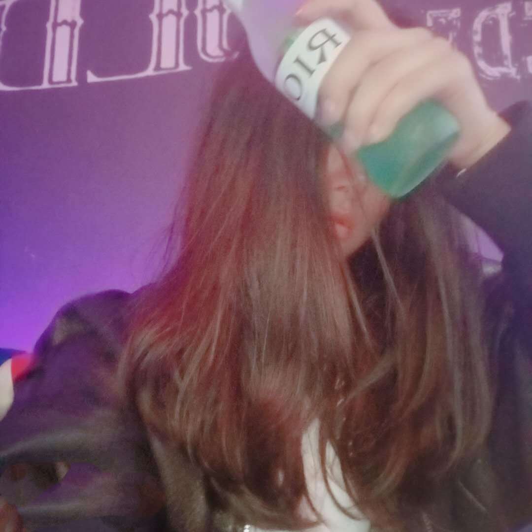 故事的最后再也没有了我们——那指尖的烟火终究也熄灭了