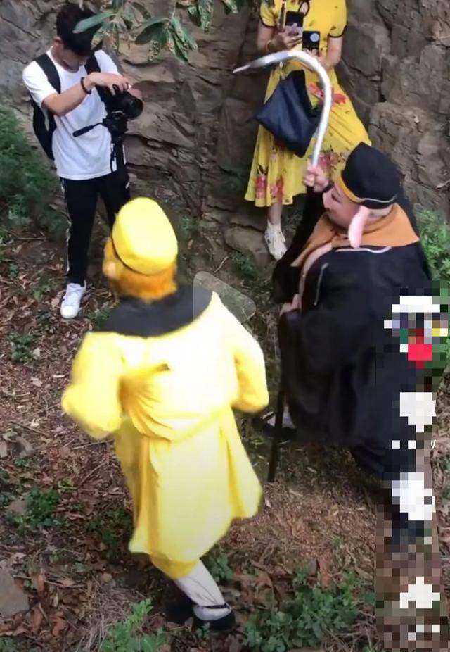 土豪网红筹钱重拍《西游记》,孙悟空和六小龄童神似,原版重现