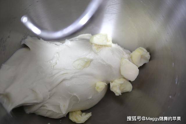 夏天做低糖吐司,你试试波兰种,出膜快,超柔软,放3天都不硬