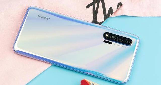 华为扛不住了,华为nova6一夜跌至千元机,还是麒麟990+4100mAh