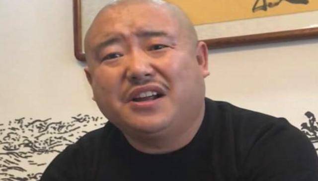 刘能换人李荣浩发文"爷青结",内幕被曝光,这是跟赵本山闹翻