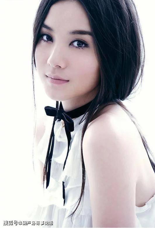 大宋佳,小宋佳,两个人年龄相差18岁,你更喜欢哪个宋佳?
