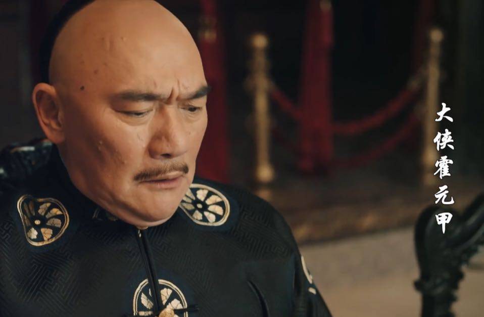 8月11日誓静柱可盈弟弟郭可颂的生日,太太熊黛林发布了一家四口合照,为丈夫庆生,画面十分温馨。