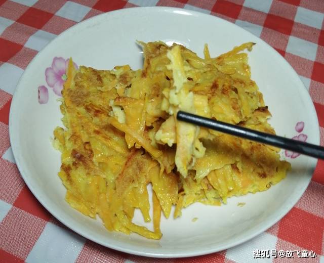 1个红薯2个鸡蛋,教你最好吃的早餐饼做法,简单营养,孩子最爱吃