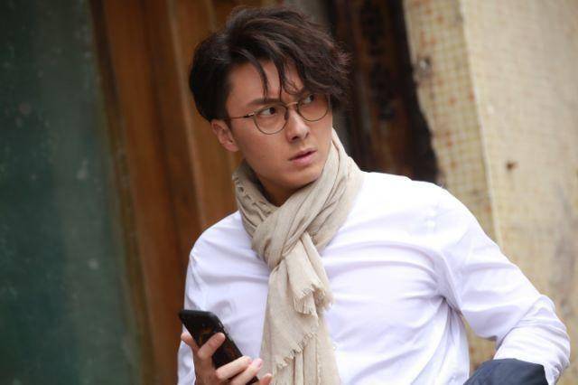 王浩信疑似签约邵氏,凭“张细伦”人气急升,网友撑其再夺视帝