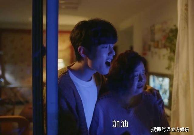 打回原形了?肖战《王牌》路透被嘲土丑,失去颜值滤镜变素人!