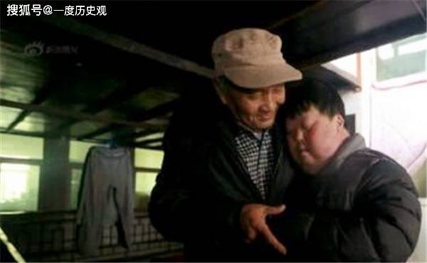 还记得“唐氏儿天才”舟舟吗?热度褪去后,如今现状让人唏嘘不已