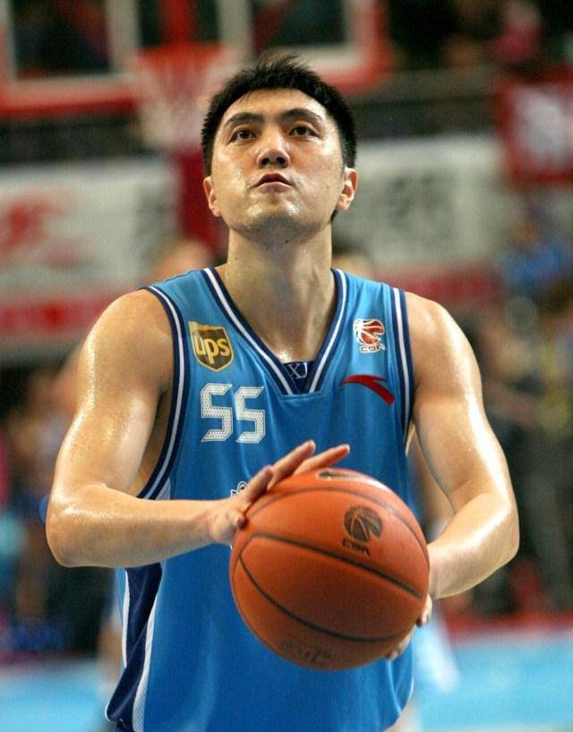退役五年,你知道新疆历史第一得分王现状如何吗?常驻广东当教练