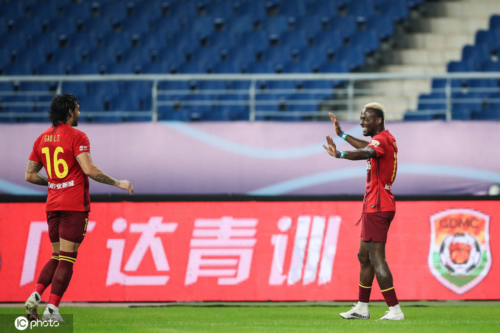 【转】中超-格德斯点球双响费莱尼绝杀球被吹 华夏2-2鲁能