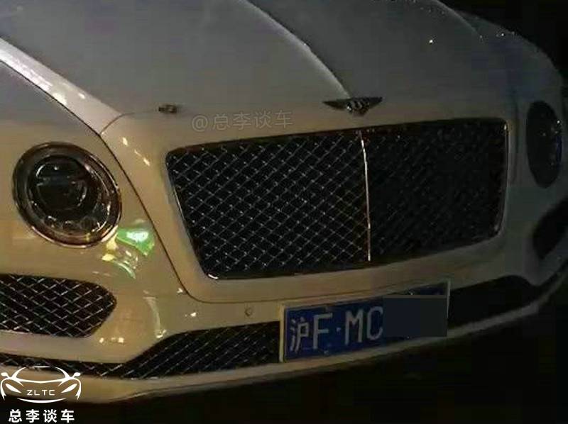雪姨王琳的座驾,落地价超过300万,独自开车不带助理
