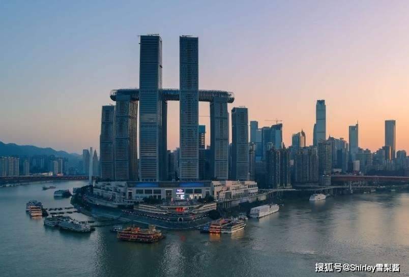 广州“最丑”的建筑,下面像棺材上面像金条,难道寓意“升官发财”?