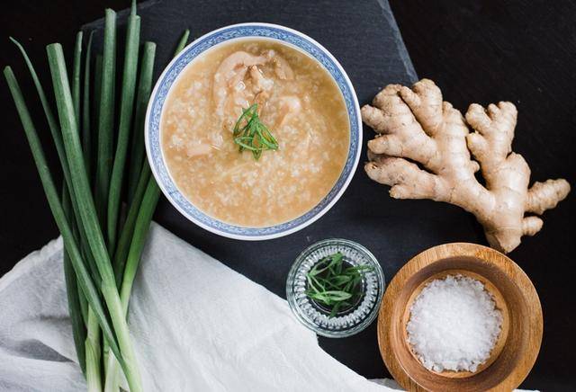 【小科普】身体出现3症状,代表你吃太咸了!医警告:盐吃太多也会得糖尿病