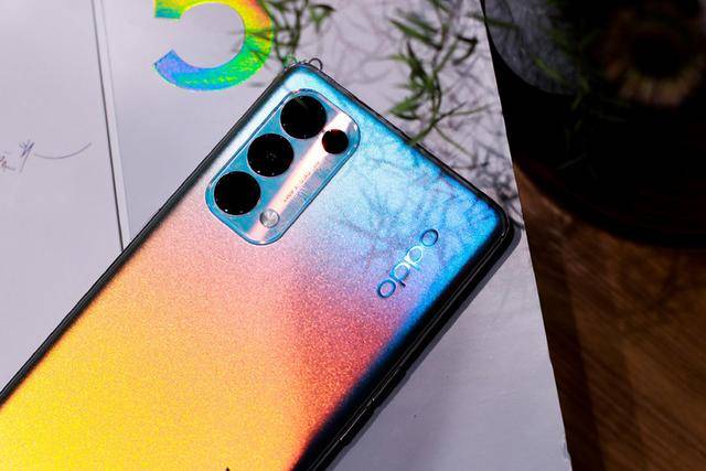 OPPO Reno5系列稳了:电商预售5天达到前代一个月销量