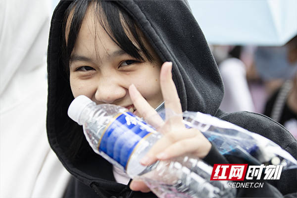 组图丨与青春说再见!他们向着“星辰大海”进发