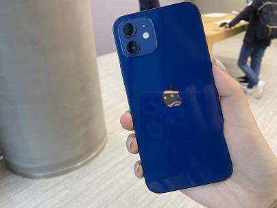多图丨苹果新品iPhone12系列长啥样?带你现场看真机