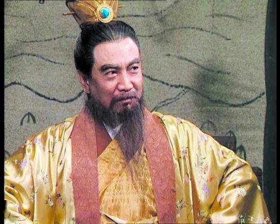 读诗|子衿:我想念你的笑,和手指淡淡烟草味道
