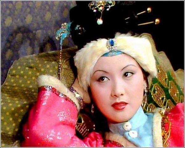 红楼梦中高级的“炫富”是什么?宝钗和凤姐不懂,贾母和黛玉秒懂