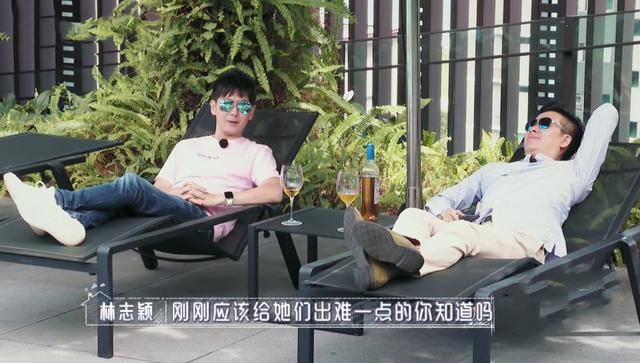 林志颖向弟弟吐槽陈若仪睡觉呼噜声大,睡姿霸道多样,毫无求生欲