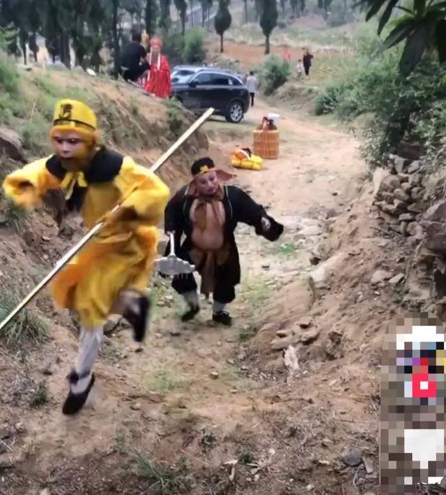土豪网红筹钱重拍《西游记》,孙悟空和六小龄童神似,原版重现