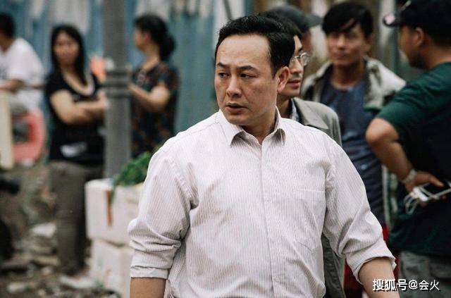 《隐秘的角落》大火,张颂文仍租住农村平房,今年还是买不起房?