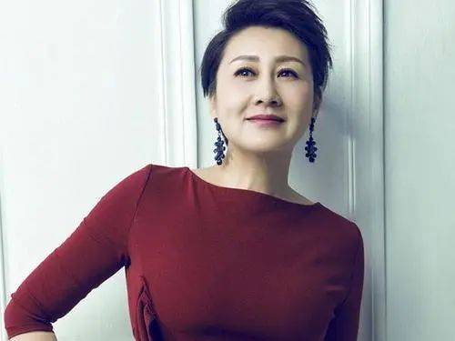 1990年,《渴望》红遍大江南北,时隔30年,主演们怎么样了?
