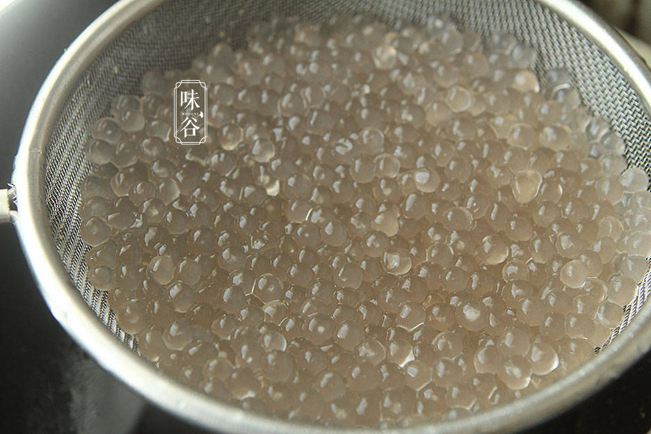 夏天,这碱性水果要多吃,做成甜品消暑又养颜,女人们都爱