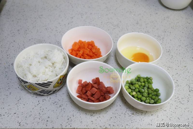 蛋炒饭增加这一步,米饭会在锅中跳舞!粒粒分明,实在太香了!
