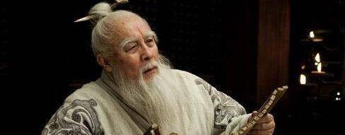 鬼谷子揭秘:在这四个方面小气的人,才能越混越好