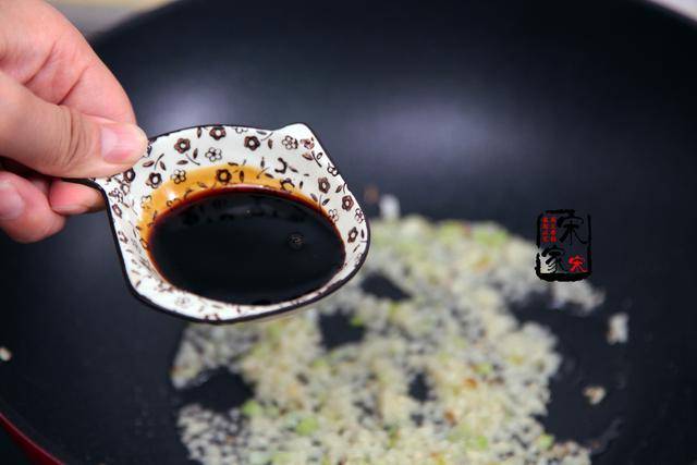 秋季,这海鲜才15元一斤,满满全是肉,蒸着吃最香
