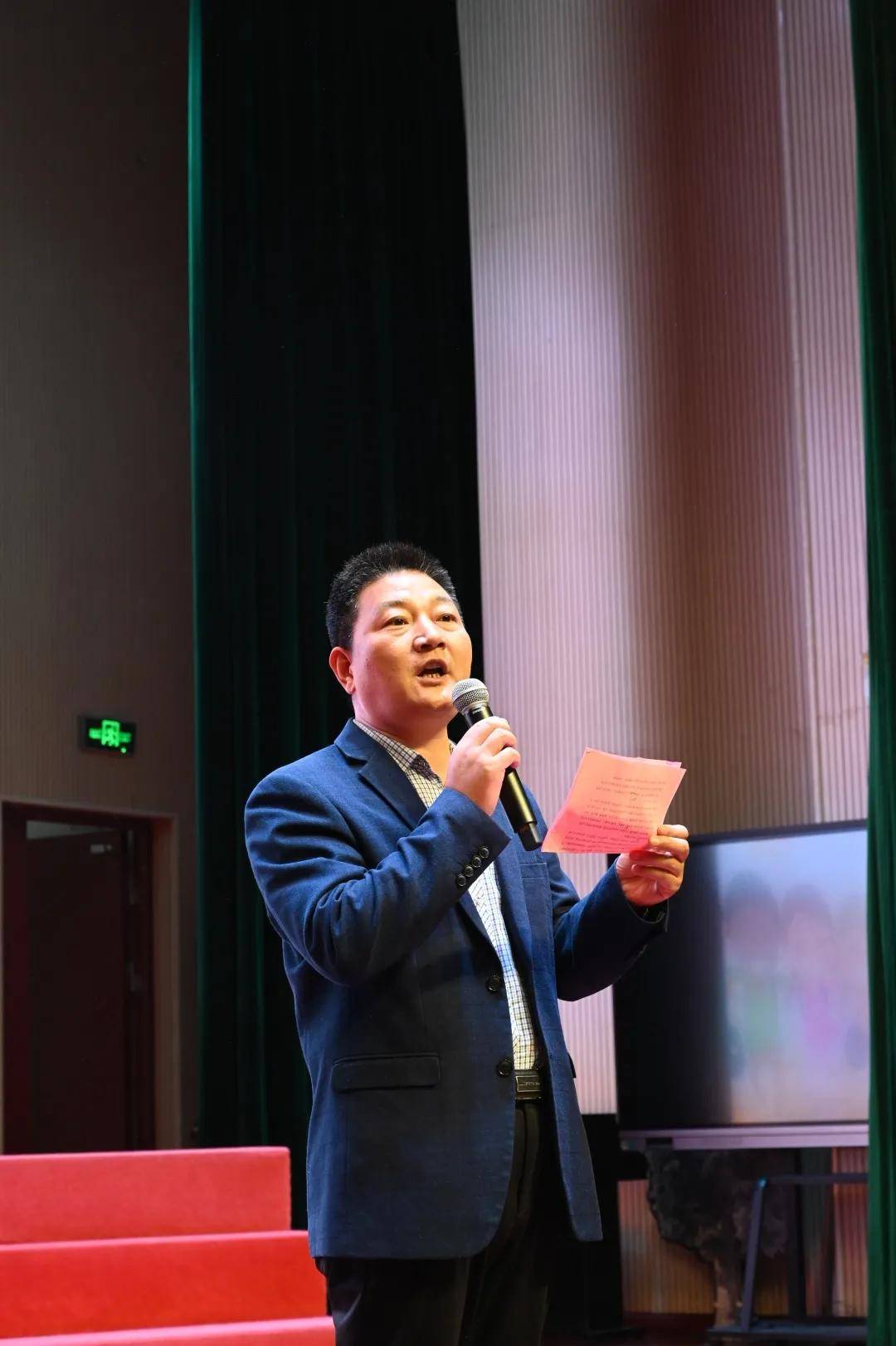 丰收的歌谣