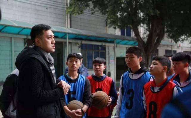 退役五年,你知道新疆历史第一得分王现状如何吗?常驻广东当教练