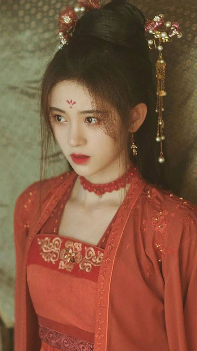 《慕南枝》官宣鞠婧祎曾舜晞,海报分南北,四千年果然有优势