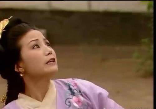 不容小视的赵姨娘,轻描淡写一句话,就给王夫人戴上了“紧箍咒”