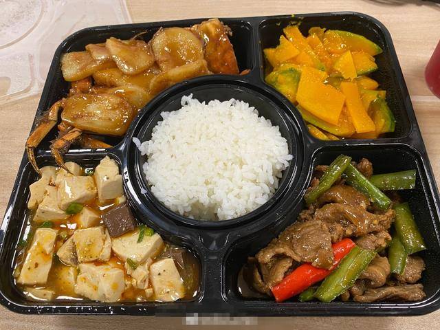 KPL伙食如何?灵儿晒工作餐后,网友:还能保持身材真是个奇迹