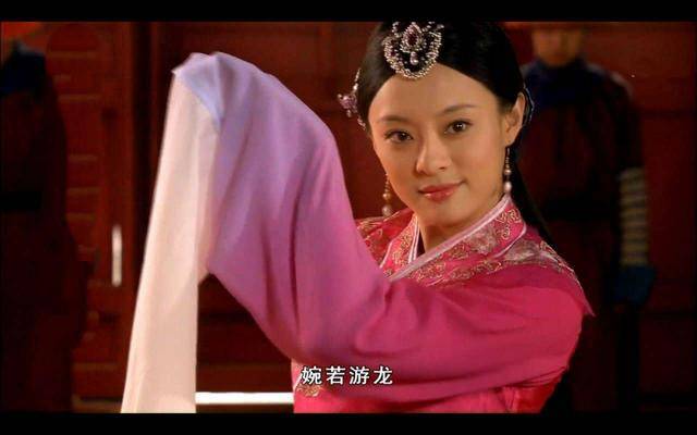 两版甄嬛传,郑晓龙的男3可以编惊鸿舞,陈凯歌的男2成了笑话