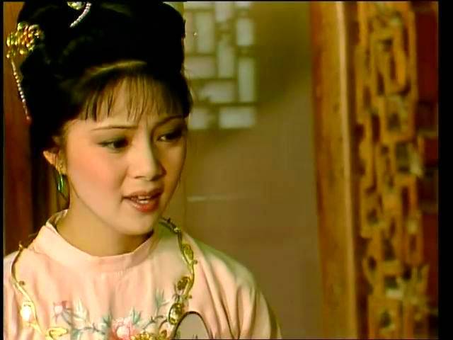 《红楼梦》里,薛宝钗心里最大的压力是什么?