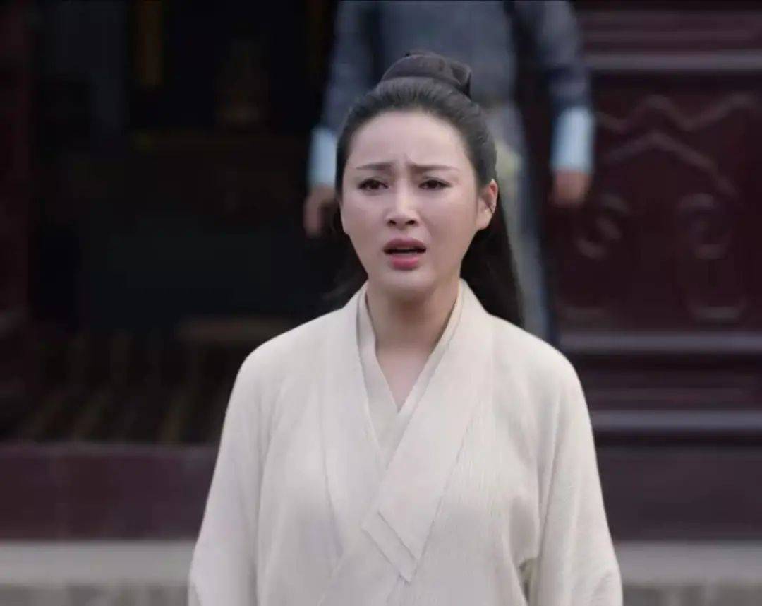 新《鹿鼎记》陈圆圆妆发简陋又丑,演员脸肿没气质,最不符原著